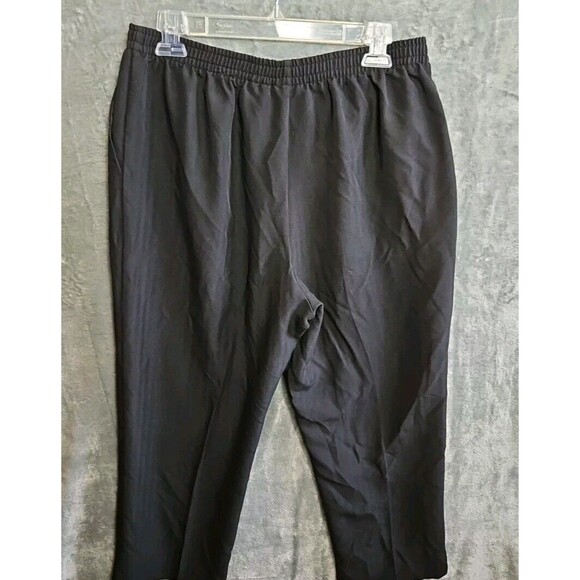 Alfred Dunner Women's 12 Black Pullon Pants Pockets rayon blend 26in inseam - Picture 8 of 11